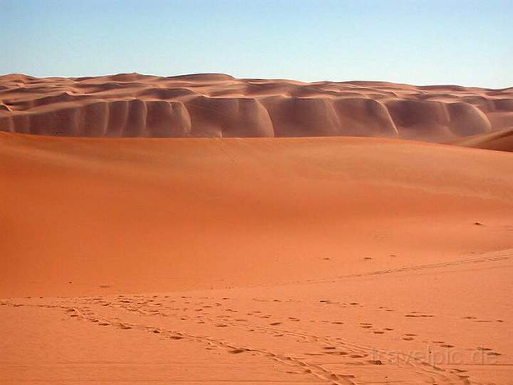 af_libyen_005.JPG - Die Dünenlandschaft zwischen Tademka und Brak in der libyschen Sahara