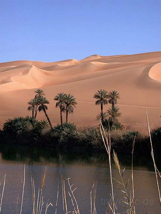 af_libyen_006.JPG - Das Gebiet der 15 Mandara-Seen in der libyschen Sahara, Libyen