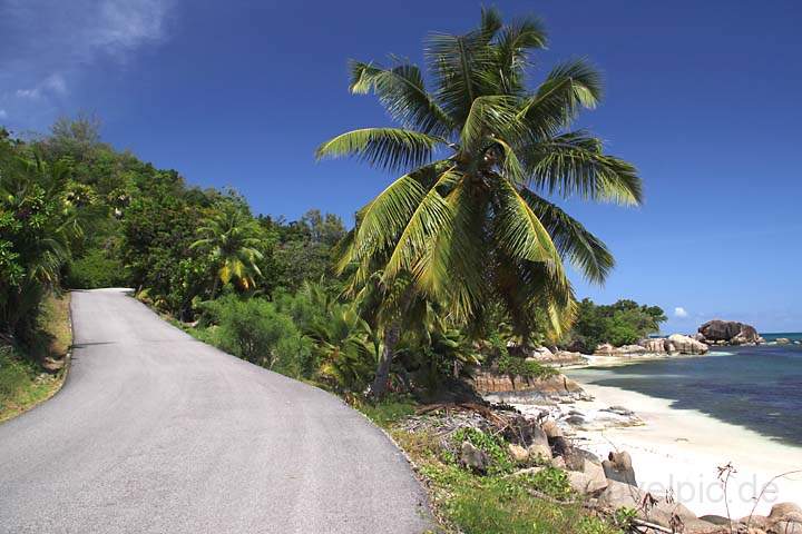 af_sey_praslin_019.jpg - Idylle bei Le Rocher im Süden der Seychellen Insel Praslin