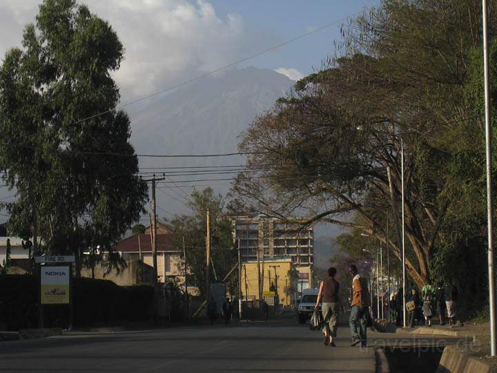 af_tz_arusha_015.jpg - Der Hausberg von Arusha - Mount Meru