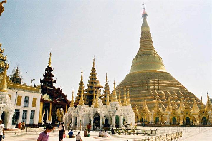 as_myanmar_057.jpg - Shwedagon Paya in Yangon