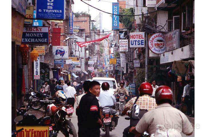 as_np_kathmandu_001.JPG - Das quirlige und chaotische Treiben im Stadtteil Thamel in Kathmandu, Nepal