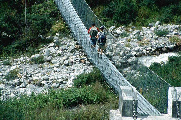 as_np_langtang_014.JPG - Hängebrücke auf dem Langtang Trek, Nepal
