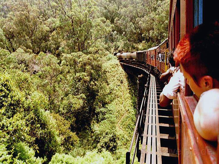 as_sri_lanka_022.jpg - Bahnstrecke auf Sri Lanka im Indischen Ozean