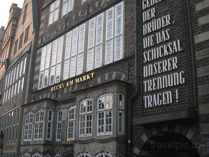 eu_de_bremen_004.jpg - Typische Häuser am Bremer zentralen Marktplatz