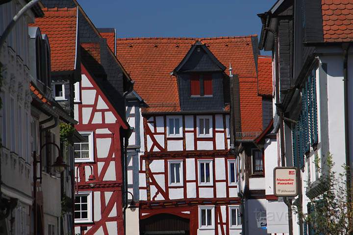 eu_de_butzbach_004.jpg - Fachwerkhäuser in der Altstadt von Butzbach