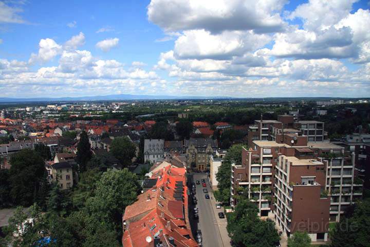 eu_de_darmstadt_018.jpg - Blick auf Darmstadt  von Hochzeitsturm aus