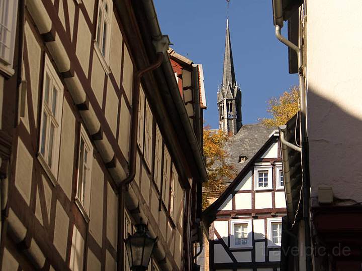 eu_de_marburg_005.jpg - Blick von der Barfüßerstraße zur Lutherkirche von Marburg