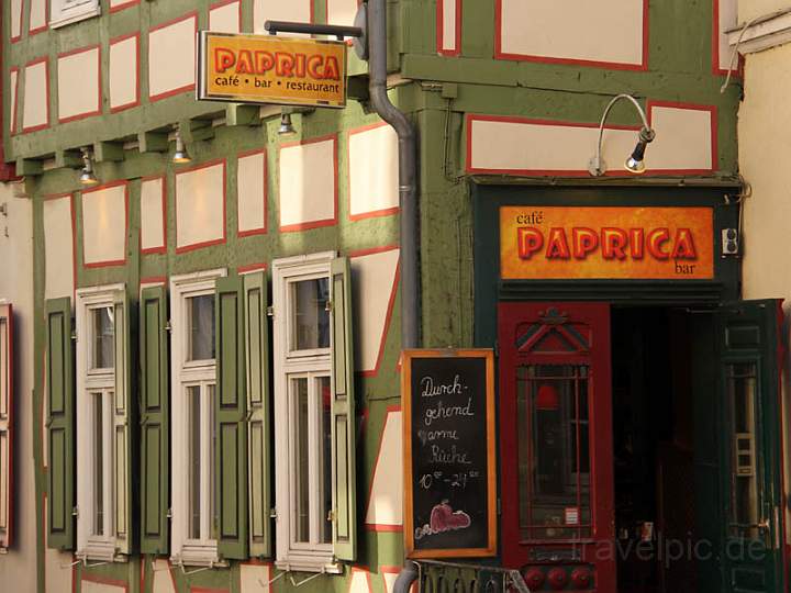 eu_de_marburg_010.jpg - Ein Restaurant in der historischen Oberstadt von Marburg