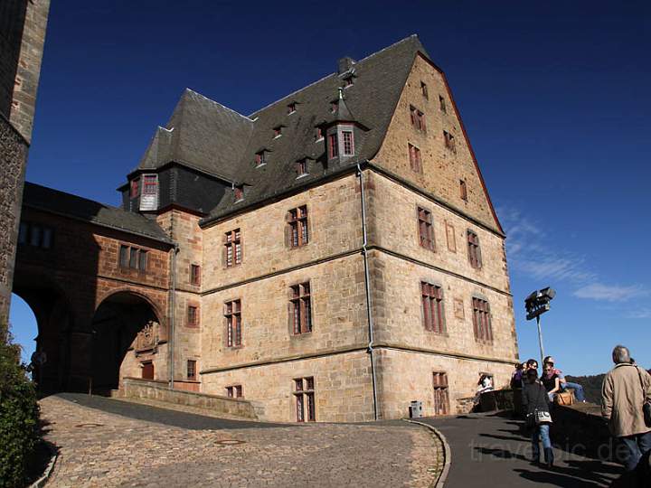 eu_de_marburg_016.jpg - Der Wilhelmsbau des Landgrafenschlosses zu Marburg