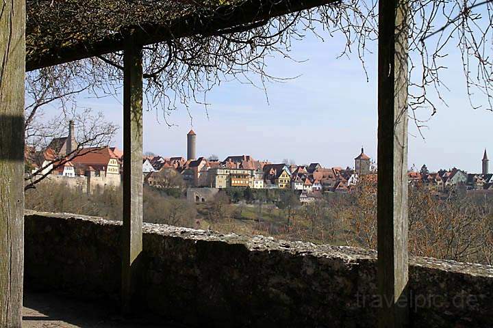 eu_de_rothenburg_029.jpg - Ausblick vom Burggarten in Rothenburg