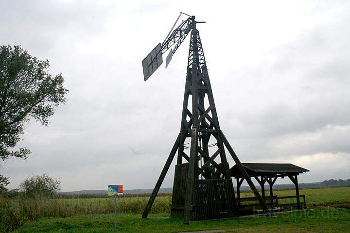 eu_de_usedom_009.jpg - Das technisches Denkmal Kachliner Windrad bei Kachlin Insel in Usedom