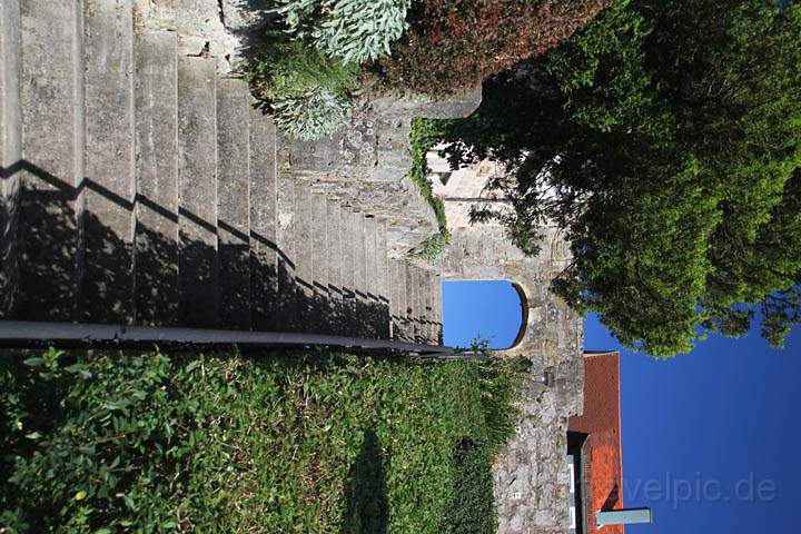 eu_de_waldenburg_015.jpg - Ein Treppenaufgang an der Stadtmauer von Waldenburg