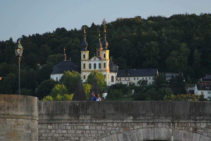eu_de_wuerzburg_029.jpg - Blick auf das Kapizinerkloster von Würzburg