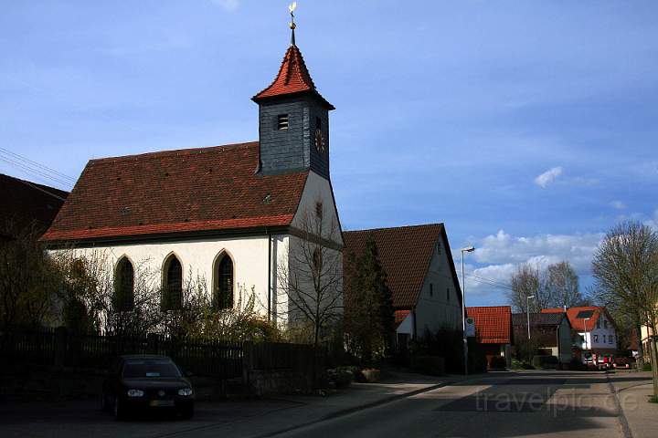 eu_de_oberohrn_009.jpg - Die Dorfkirche von Oberohrn im Hohenlohekreis