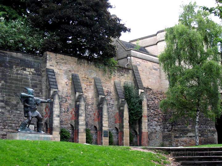 eu_gb_nottingham_006.jpg - Die Mauerfassade am Nottingham Castle