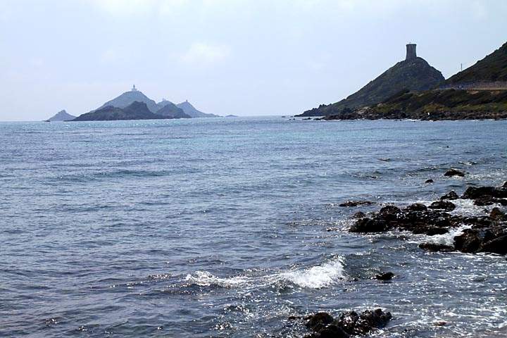 eu_fr_korsika_IMG_0875.jpg - Blick zu den Illes Sanguinaires (Blutinseln), westl. von Ajaccio, Westkorsika