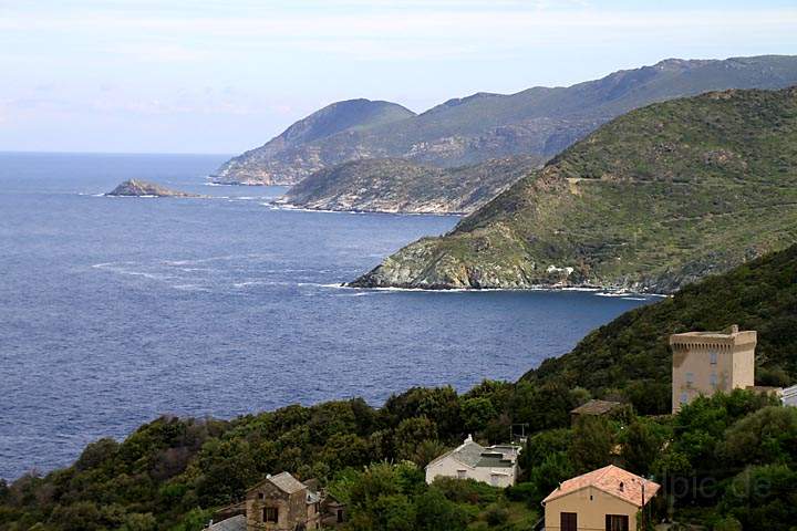 eu_fr_korsika_IMG_6040.jpg - Blick hinunter auf die Bucht Giottani, Cap Corse, Nordkorsika
