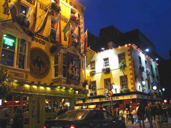 eu_ie_dublin_002.jpg - Stilvolle Kneipen im Ausgehviertel Temple Bar von Dublin