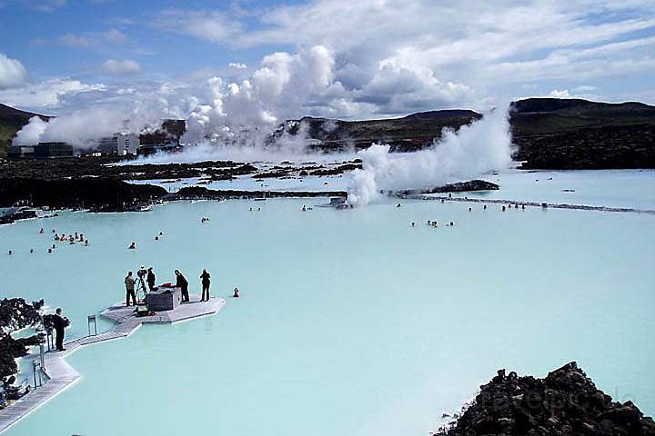 eu_island_022.jpg - Der Geothermal-Badesee Blaue Lagune bei Grindavik in Island