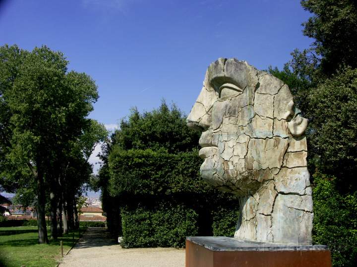 eu_it_toskana_023.JPG - Eine Skulptur im Giardino di Boboli in Florenz, Toskana