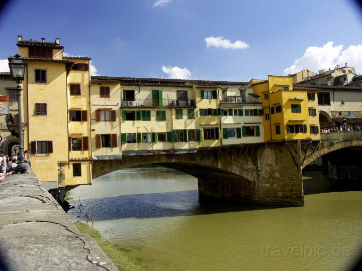 eu_it_toskana_025.JPG - Die berühmte Ponte Vecchio in Florenz in der Toskana, Italien