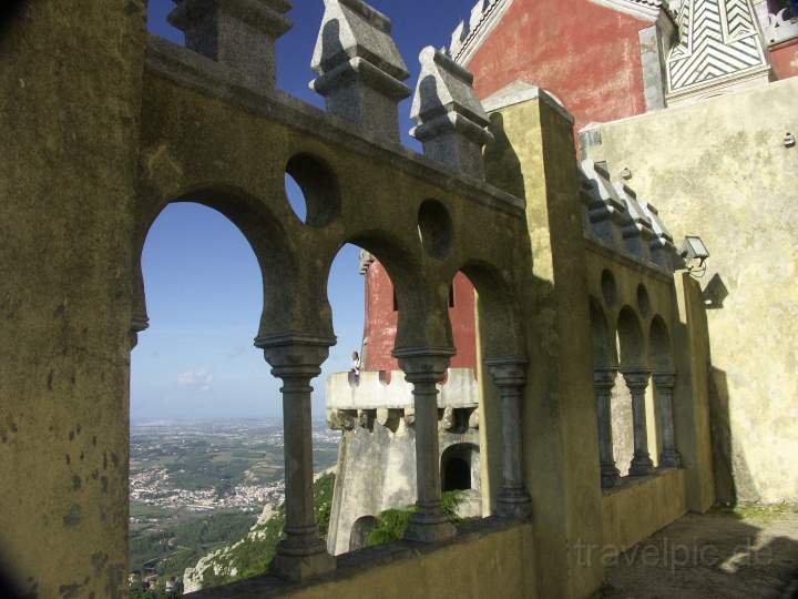 eu_portugal_027.JPG - Der stilistisch verwirrende Palacio de Pena in Sintra, Portugal