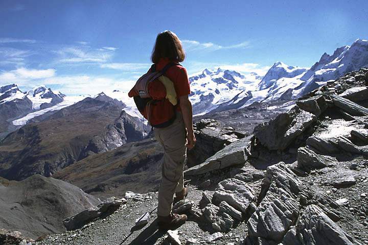 eu_ch_mattertal_020.jpg - Ausblick beim Aufstieg zur Hoernlihuetta am Matterhorn
