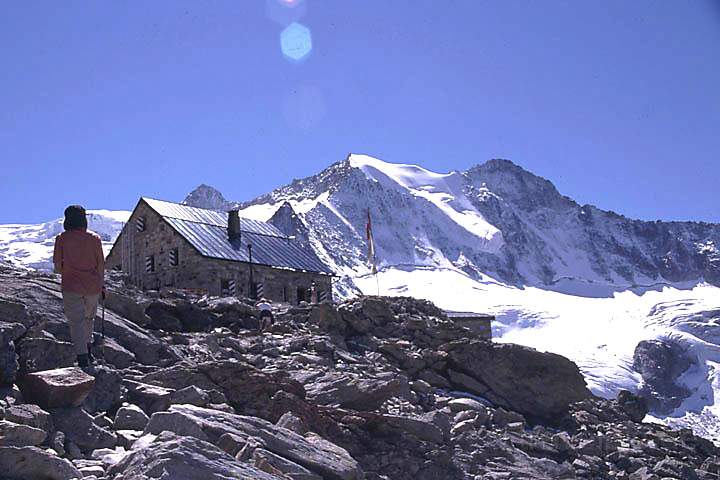 eu_ch_val_d_anniviers_007.jpg - Moiry-Hütte (Cabane de Moiry) auf 2886 m im Wallis