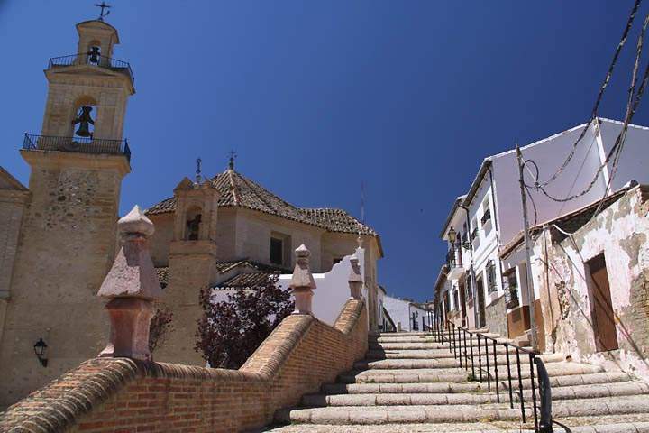 eu_es_antequera_012.jpg - Der Treppenaufgang neben der Kirche Iglesias de Antequera