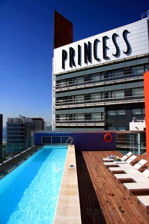 eu_es_barcelona_043.jpg - Die Dachterrasse des 4-Sterne-Hotels Barcelona Princess an der Avenida Diagonal