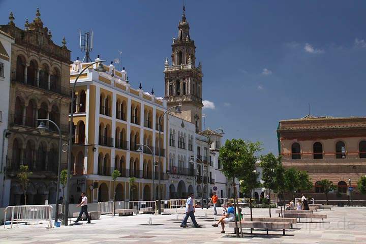 eu_es_ecija_001.jpg - Der Plaza de Espana ist der zentrale Platz in Ecija