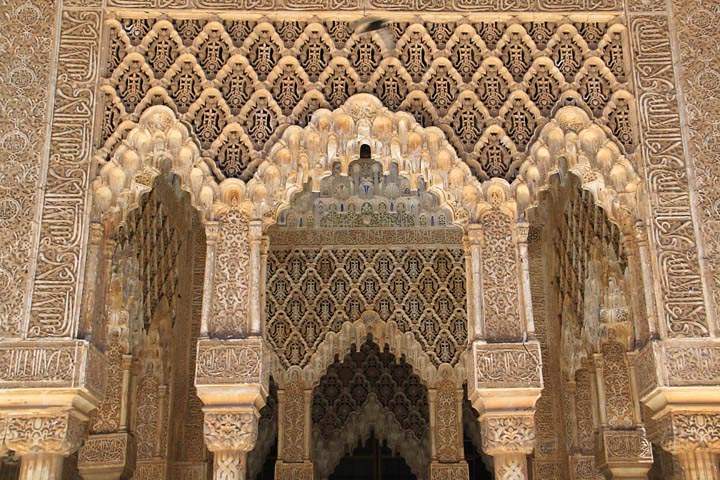 eu_es_alhambra_022.jpg - Feine Strukturen in den Nasridenpalästen der Alhambra in Granada