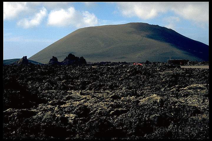 eu_es_lanzarote_009.JPG - Unwirdliche Kraterlandschaft im Timanfaya-Nationalpark auf Lanzarote