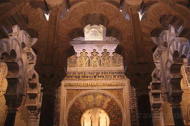 eu_es_cordoba_016.jpg - Das maurisch verspielte Innenleben der beeindruckenden Mezquita in Córdoba