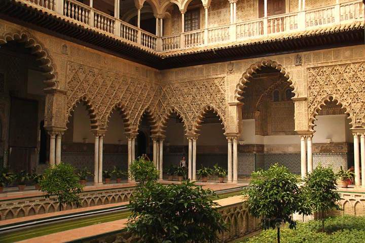 eu_es_sevilla_006.jpg - Der Innenhof der Alcazaba in Sevilla