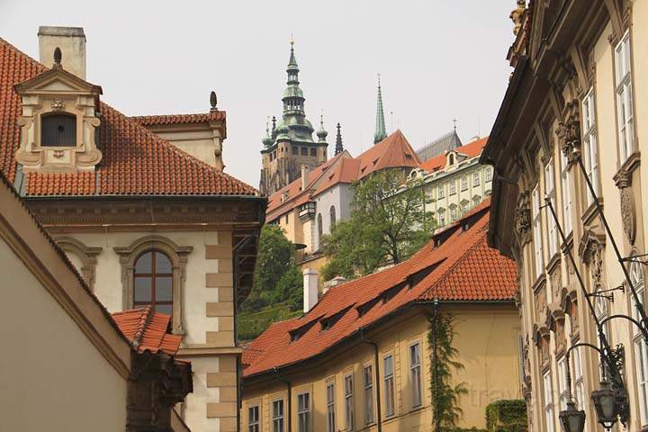 eu_cz_prag_018.jpg - Blick auf dem Dom der Prager Burg vom Wallenstein Platz