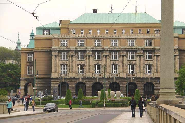 eu_cz_prag_038.jpg - Das Gebäude der Karlsuniversität in Prag