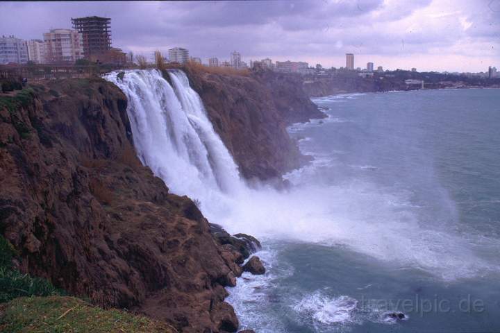 eu_tuerkei_022.JPG - Der Karpuzkaldrian-Wasserfall in der Nähe der Großstadt Antalya in der türkischen Riviera