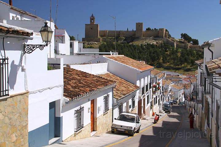 eu_es_antequera_001.jpg - Die Burgfestung Alcazaba oberhalb von Antequera in Andalusien