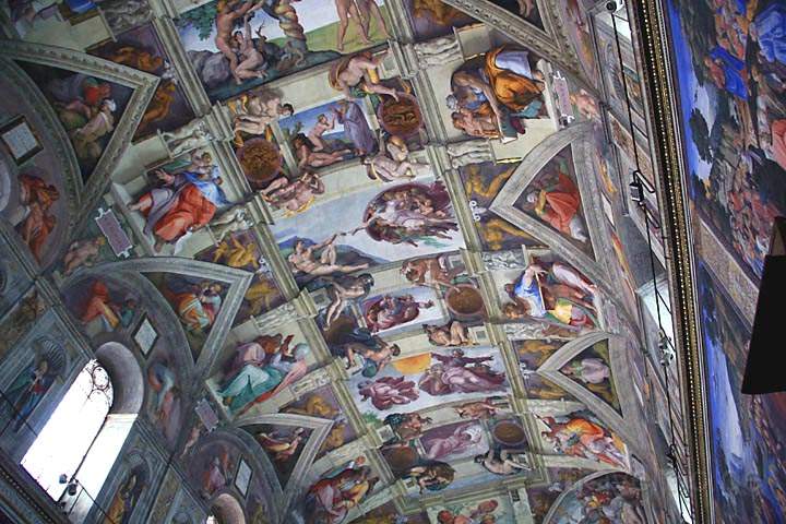 eu_va_057.jpg - Die berhmte Decke der Sixtinischen Kapelle im Vatikan