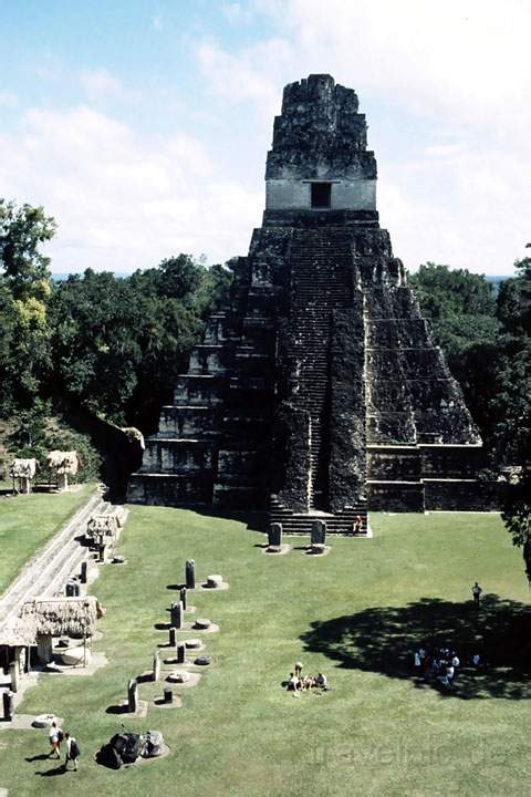 ma_guatemala_005.JPG - Der Tempel I der Weltkultur- und Naturerbestätte von Tikal am Tag, Guatemala
