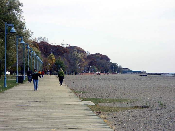 na_ca_toronto_018.JPG - Die Promenade an den Toronto Beaches, Kanada