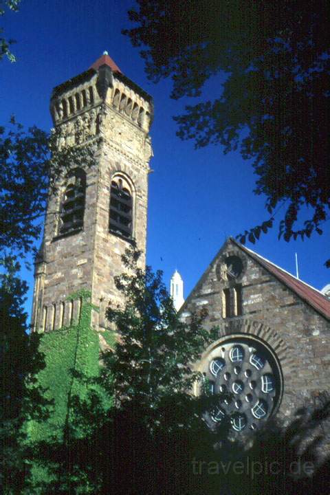 na_us_boston_012.JPG - Eine historische Kirche im Boston Back Bay, Massachussetts
