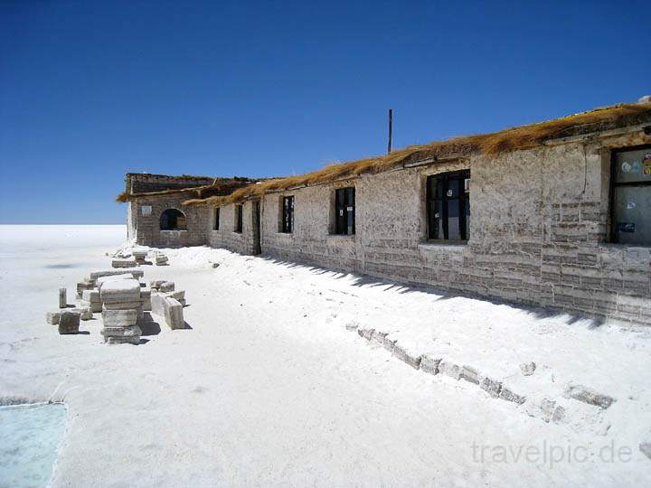sa_bo_salar_de_uyuni_014.jpg - Das Salzmuseum inmitten der Salar de Uyuni in Bolivien