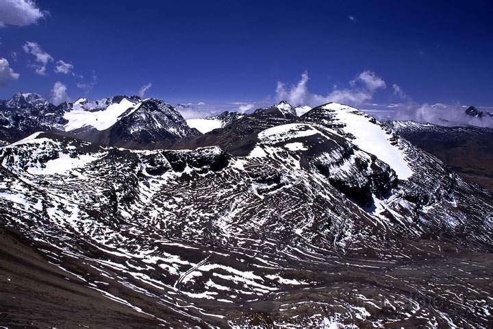 sa_bolivien_013.JPG - Ausblick auf die Berge der Cordilla Blanca oberhalb von La Paz