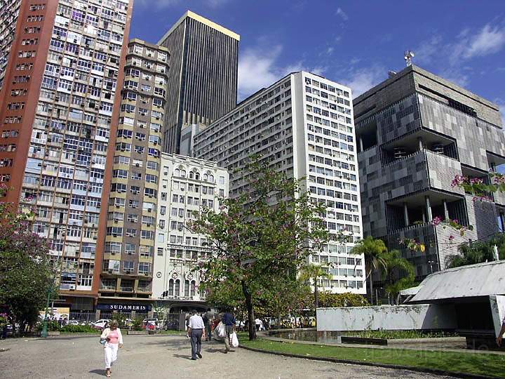 sa_br_rio_022.JPG - Im Zentrum von Rio de Janeiro mit dem Petrobras-Gebäude