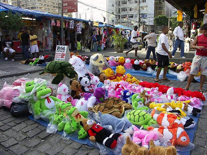sa_br_rio_026.JPG - Auf dem Kuscheltier-Markt bei der Avenida Presidente Vargas in Rio de Janeiro