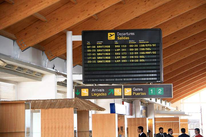 sa_cl_arica_019.jpg - Im Flughafen von Arica gibt es am Tag fünf Abflüge nach Santiago de Chile