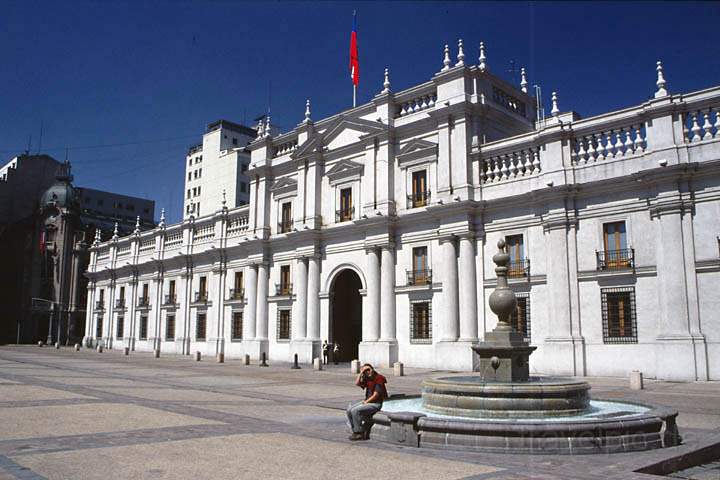 sa_cl_santiago_de_chile_001.jpg - Koloniale Architektur der Innenstadt von Santiago de Chile